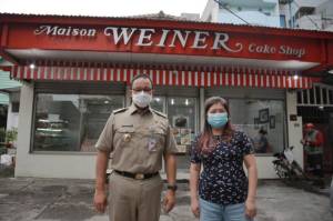 Anies dan Maison Weiner Toko Roti Tertua di Jakarta