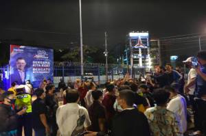 Ngebet Ketemu AHY, Massa Serbu Kantor DPP Demokrat Jalan Proklamasi