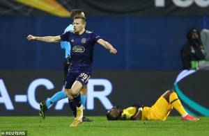 Hat-trick Mislav Orsic Singkirkan Tottenham Hotspur dari Liga Europa