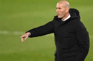 Zidane Emoh Dipusingkan Masa Depannya di Madrid