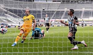 Babak I: Harry Kane Cetak Brace, Tottenham Comeback atas Newcastle