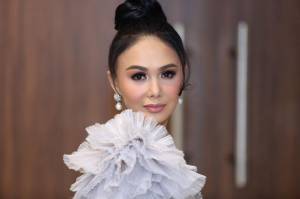 Yuni Shara Tetap Cantik Jelang Kepala Lima, Netizen: Ayune Pol, Njawani