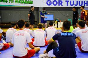 Coaching Clinic dari Coach Ken saat Kunjungan Singkat di Lombok