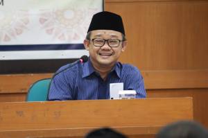 Unggah Puisi Negeri Godal-Gadul, Abdul Mu’ti Sindir Indonesia?