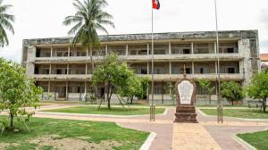 Tuol Sleng Genocide Museum: Saksi Bisu Pembantaian Massal di Kamboja