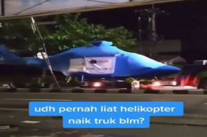 Viral! Helikopter Naik Truk di Ciputat Tangsel