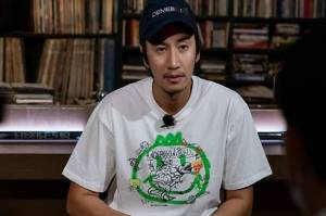 Lee Kwang Soo Resmi Keluar dari Running Man, Produser Ucapkan Terima Kasih