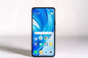 Xiaomi Kenalkan Mi 11 Lite, Ponsel Tertipis di Indonesia