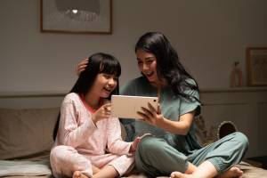 Tips Gunakan Tablet untuk Isi Liburan Sekolah di Rumah