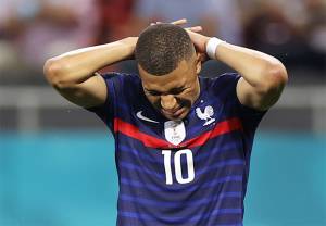 Prancis Tersingkir dari Piala Eropa 2020, Deschamps: Mbappe Tak Bisa Disalahkan