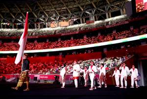 Kemeriahan Kontingen Indonesia Saat Defile Atlet Olimpiade Tokyo 2020