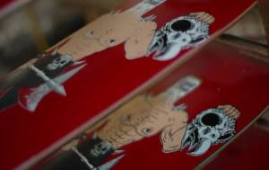 Skateboard Campur Darah Asli Dijual Rp7,3 Juta! Tony Hawk: Inspirasi Anak 70-an