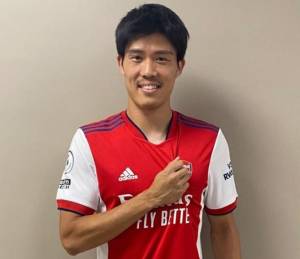 Hijrah ke London Utara, Takehiro Tomiyasu Beri Janji Manis kepada Fans Arsenal