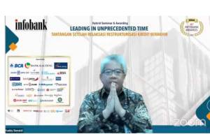 Direktur Utama dan bank bjb Raih Penghargaan Prestisius dari Infobank Award 2021