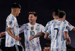 Cetak Hat-trick Saat Argentina vs Bolivia, Lionel Messi Bikin Bangga Scaloni