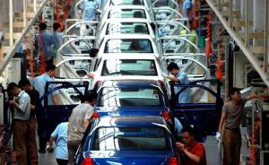 China Ingin Satukan 300 Perusahaan Mobil Listrik