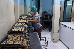 Merintis dari Nol, Penjual Dimsum di Tangsel Rekrut Karyawan Korban PHK Akibat Pandemi
