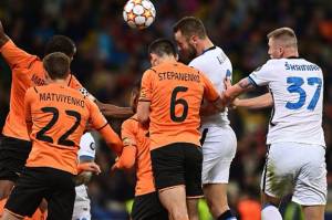 Shakhtar vs Inter: Stefan De Vrij Kecewa Nerazzurri Buntu di Kiev