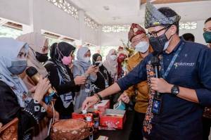 Hadirkan KaTa Kreatif di Palembang, Sandiaga Uno Ingin Selamatkan Para Ibu Pahlawan Pencipta Lapangan Kerja