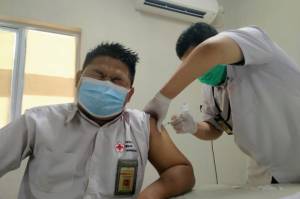 Terpapar Covid-19, 10 Persen Tenaga Kesehatan di Bekasi Belum Vaksin Booster
