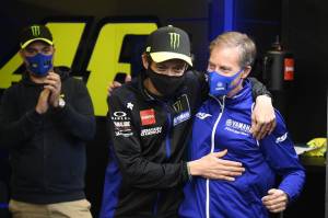 Jarvis Beberkan Tempat Pembahasan Kontrak Rossi dari Honda ke Yamaha