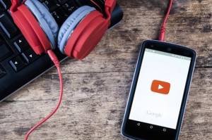 YouTube Music Akan Gratiskan Fitur Memutar Lagu di Background