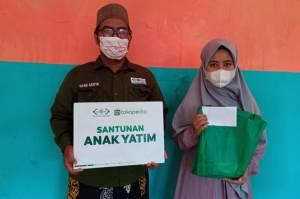 Rayakan Hari Santri, NU Care-Lazisnu Santuni 300 Yatim di Bekasi