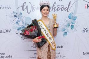 Persiapan Miss Indonesia 2020 Carla Yules Berlaga di Miss World 2021