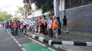 Saleh Husin dan Wali Kota Jaksel Lepas Pesepeda Tour KSI Rute Jakarta-Karawang-Jakarta