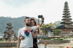 Tren Kunjungan Wisman Masih Landai, Bali dan Kepri Jadi Tumpuan