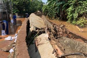Perumahan Bumi Nasio Indah Terendam Banjir, Camat Jati Asih: Ada Tanggul Jebol