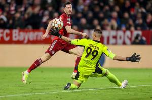 Hasil Bayern Muenchen vs Benfica: Lewandowski Hat-trick, Die Roten Lolos ke 16 Besar