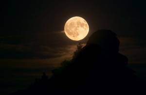 Gerhana Bulan Terlama Abad Ini, Akan Terjadi pada 19 November