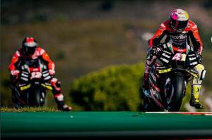 Latihan Bebas Ketiga Jelang MotoGP Valencia: Aleix Espargaro Tercepat, Rossi Tembus 10 Besar