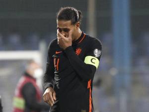 Hasil Montenegro vs Belanda: Van Gaal Kecewa Pertahanan Der Oranje Kebobolan 2 Gol