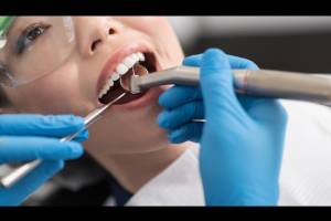 Berapa Gaji Lulusan Kedokteran Gigi yang Disebut Fantastis, Berikut Faktanya