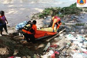 Mau Buang Sampah, Warga Temukan Mayat Pria Paruh Baya di Bantaran Kali Bekasi