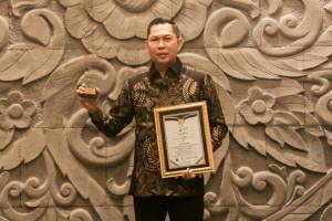 Berkontribusi Tingkatkan Industri Pariwisata, Ryan Adrian Sabet Penghargaan