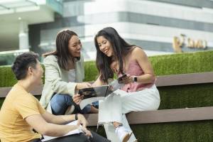 Hadirkan Beasiswa Pascasarjana di SMU, Adikoesoemo: Kita Bisa Bangun Generasi Pemimpin Inovatif