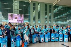 Dihadiri Menhub, Travel Umrah Mulai Berangkatkan Jemaah dari Bandara Kertajati