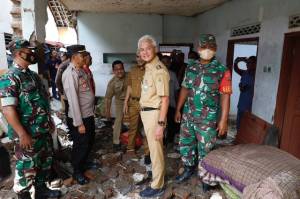 Ganjar Bangun Ulang Rumah Warga yang Hancur Akibat Banjir di Brebes