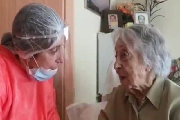 Nenek 113 Tahun di Spanyol  Kalahkan Covid 19  Bosan dengan  