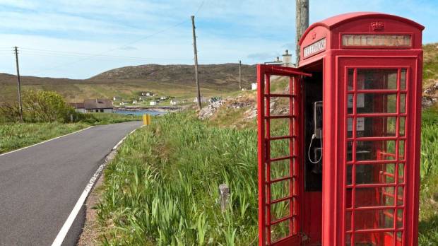 Inggris Akan Aktifkan Kembali Ribuan Telepon Umum di Pedesaan