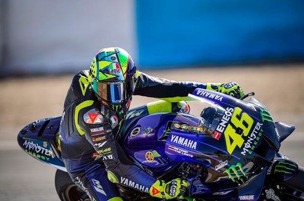 Valentino Rossi Bantah Sudah Teken Kontrak di Petronas Yamaha