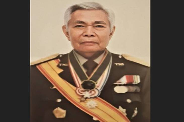Jenderal TNI Maraden Panggabean: Pemimpin Laskar Rakyat, Loyalis Soeharto
