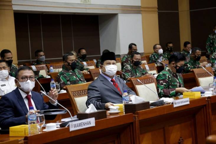 Prabowo Dikelilingi 5 Jenderal Baru Angkatan Darat