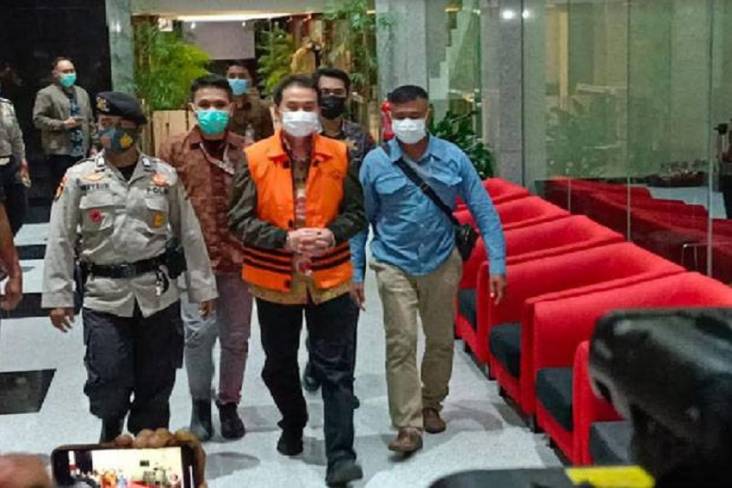 Azis Syamsuddin Mengaku Khilaf Transfer Rp210 Juta ke Eks Penyidik KPK Stepanus Robin