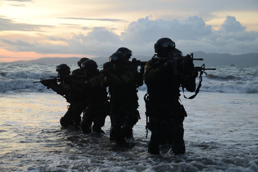 Polisi militer selidiki bentrok dua pasukan elite tni marinir dan raider di batam