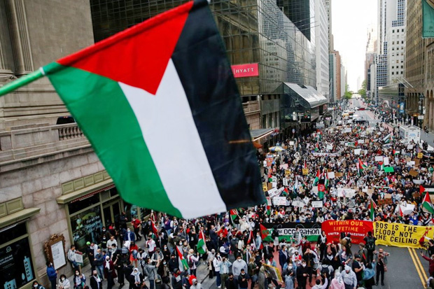 Demonstran Pro Palestina dan Israel Bentrok di New York