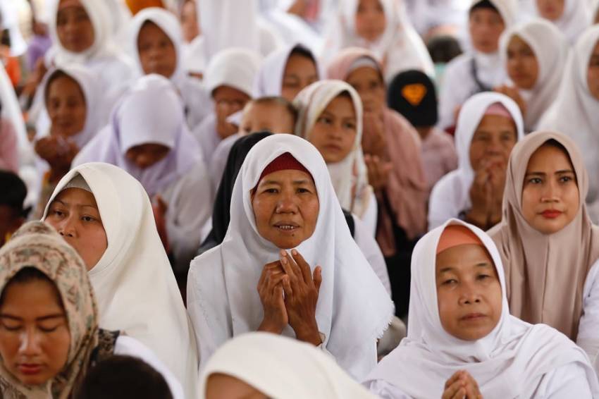 Ratusan Emak-emak di Lebak Antusias Ikut Dzikir Akbar dan Doa Bersama